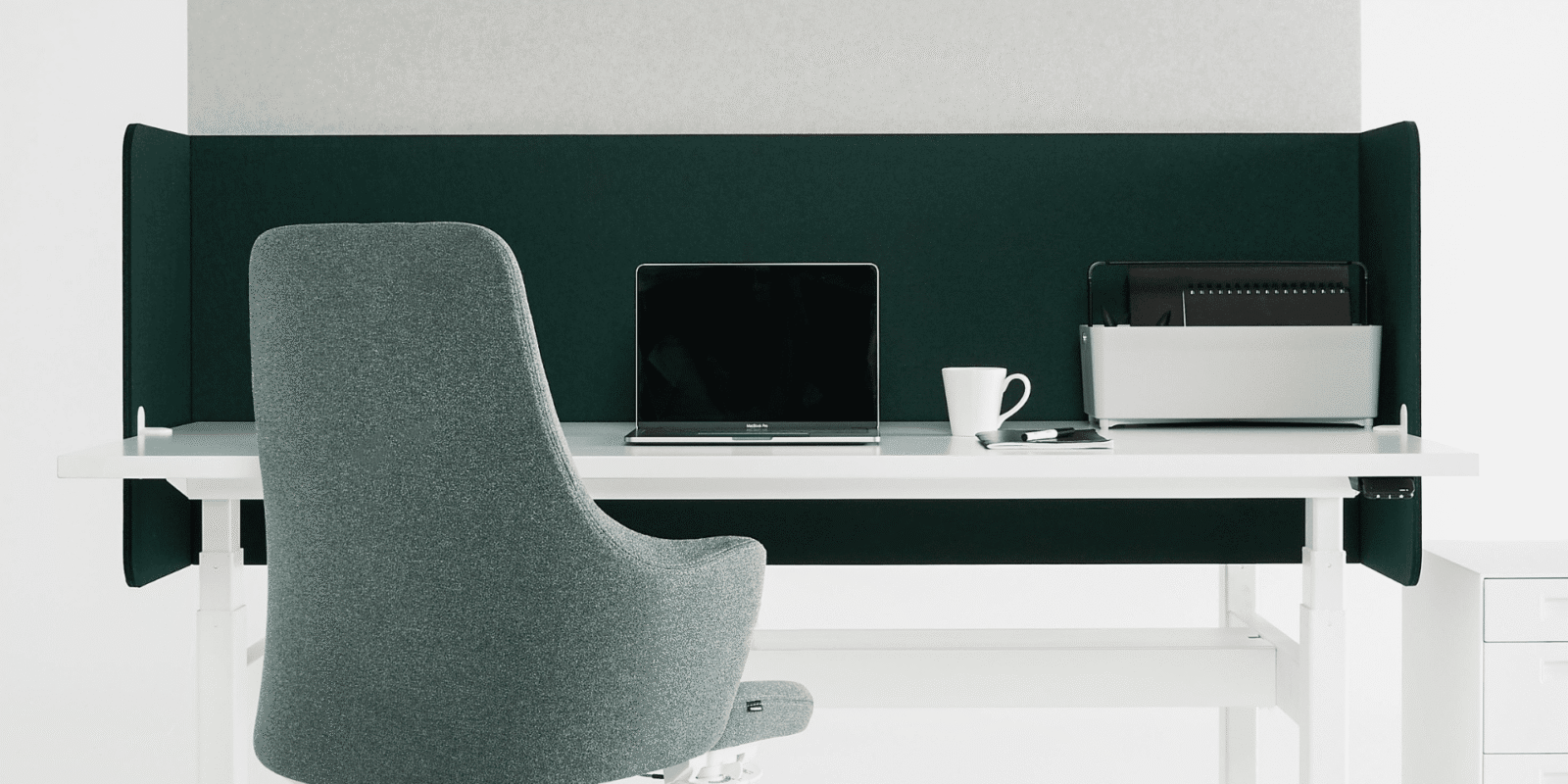 An image of Vicinity™ Desk Screens Nook in Tree House and Opera